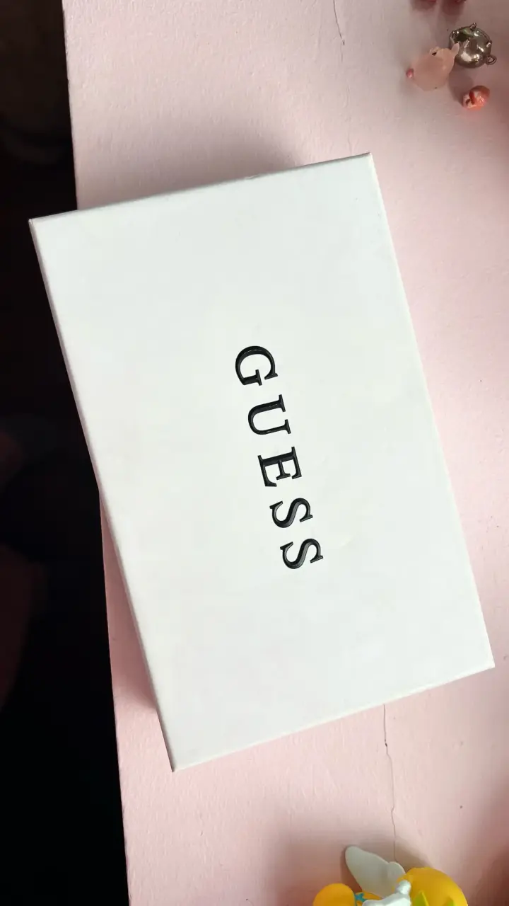 Billetera Guess rosa ORIGINAL - 3