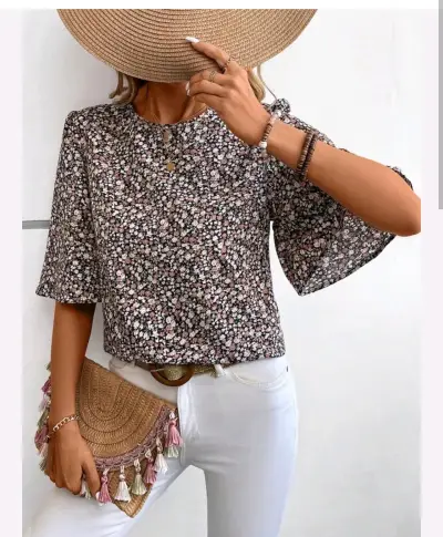 Blusa floral de manga corta para mujer - miniatura 1