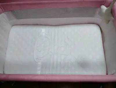 Cuna colecho rosa para bebé LuBabycas - miniatura 1
