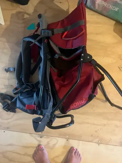 Mochila porta bebé Kohla Light roja - miniatura 2