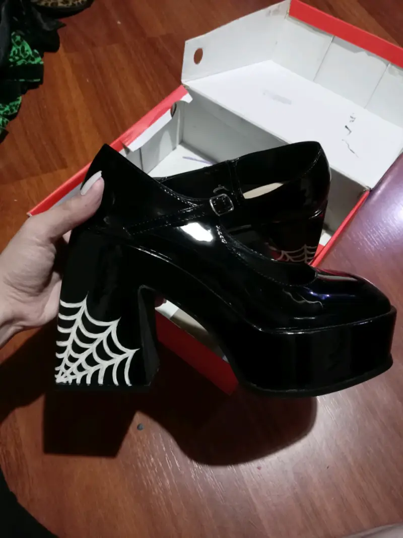 Zapatos Mary Jane con telarañas nuevos - 1