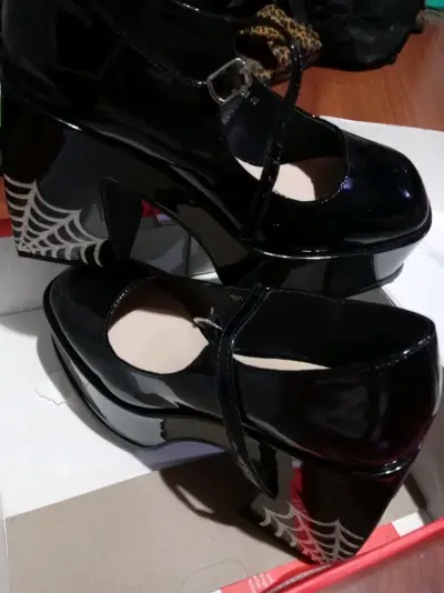 Zapatos Mary Jane con telarañas nuevos - miniatura 3