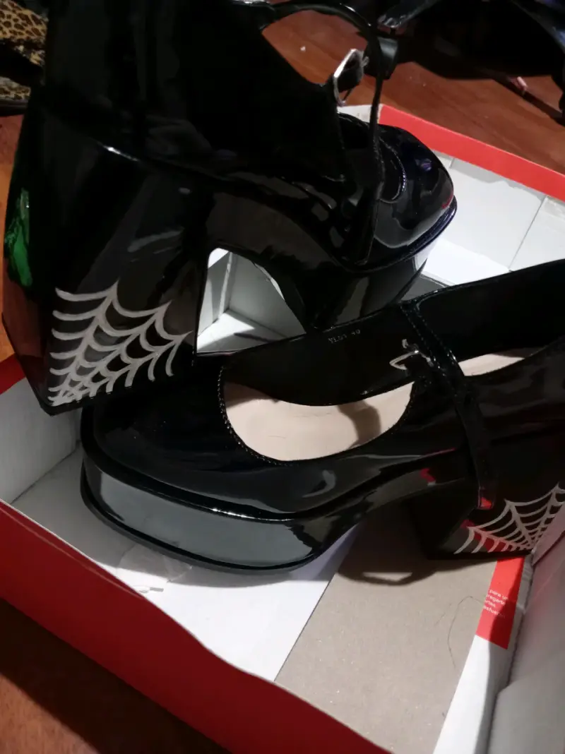 Zapatos Mary Jane con telarañas nuevos - 4