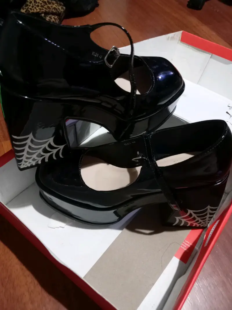Zapatos Mary Jane con telarañas nuevos - 5