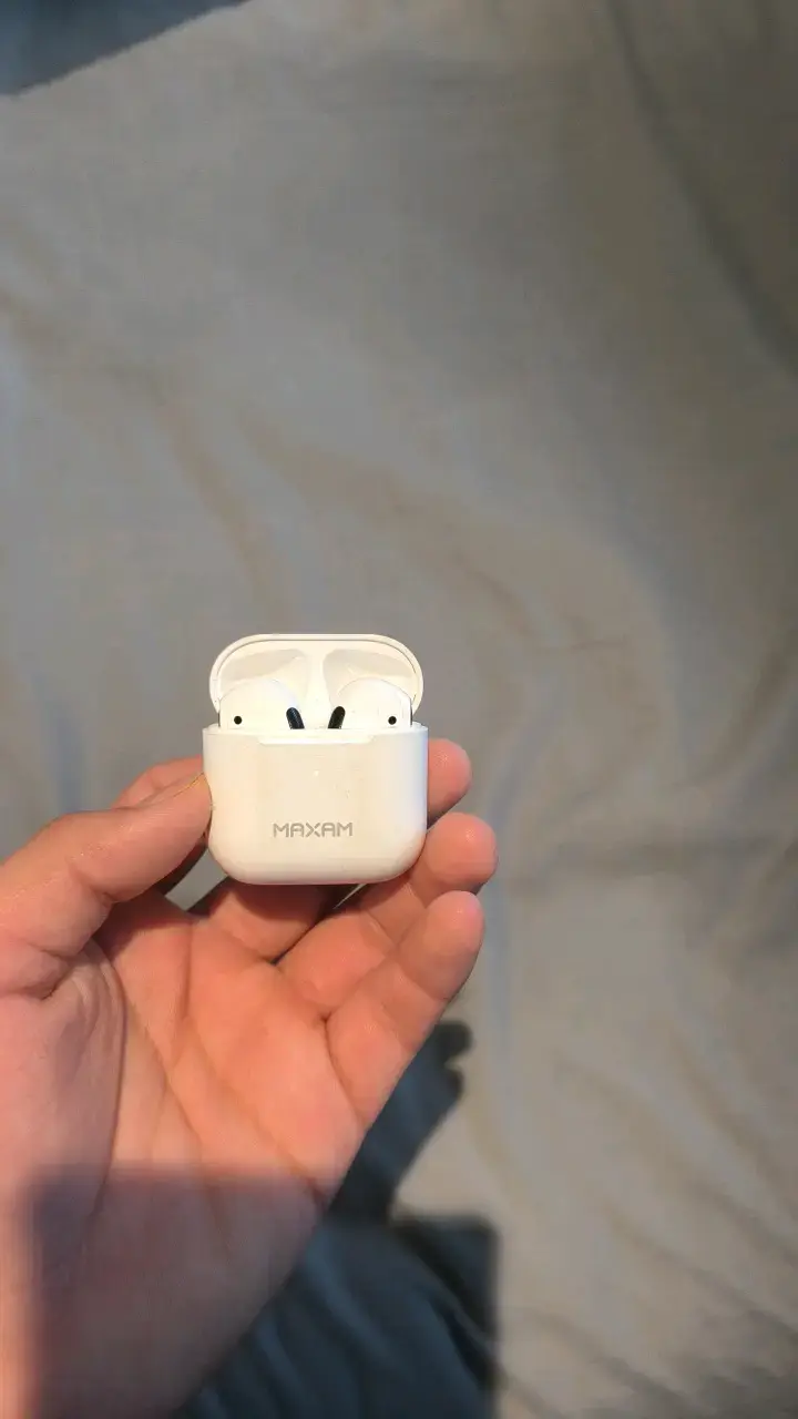 Audífonos inalámbricos Maxam con estuche de carga - 2