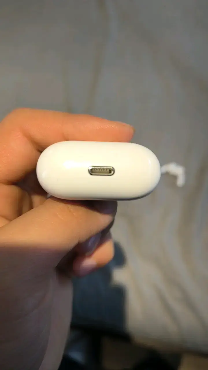 Audífonos inalámbricos Maxam con estuche de carga - 4