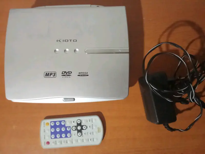 Reproductor de DVD portátil Kioto con pantalla giratoria - 1