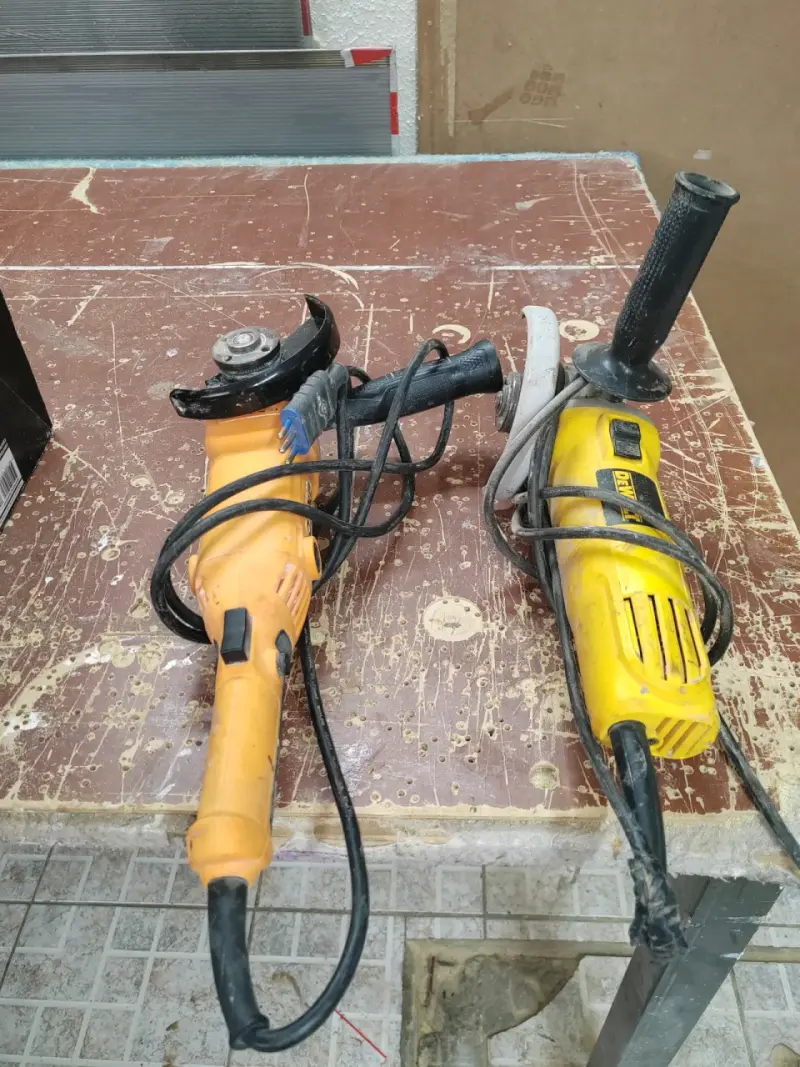 Amoladoras angulares eléctricas usadas