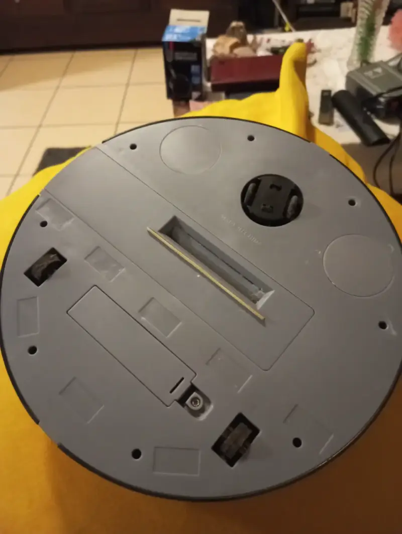 Aspiradora Robot Compacta Tasbel (A Pilas) - 2