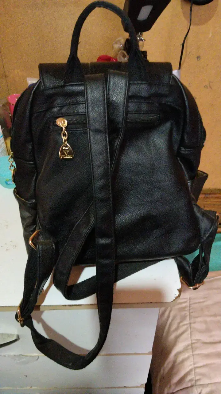 Mochila de cuero negra Vvivid con diseño elegante - 2