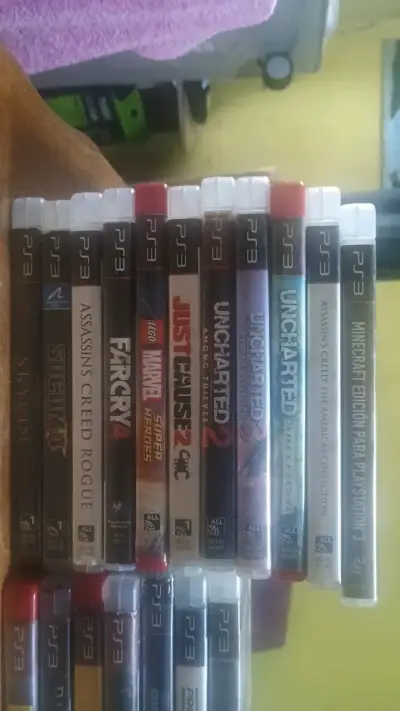 Colección de juegos PS3 variados en buen estado - miniatura 1