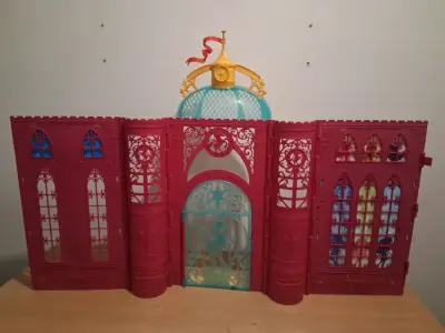 Escuela de Canterlot High Equestra Girls - miniatura 2
