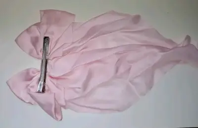 Lazo grande de tela rosa para decoración - miniatura 2