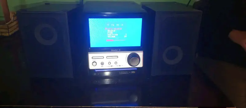 Minicomponente Master-G con pantalla LED - 2