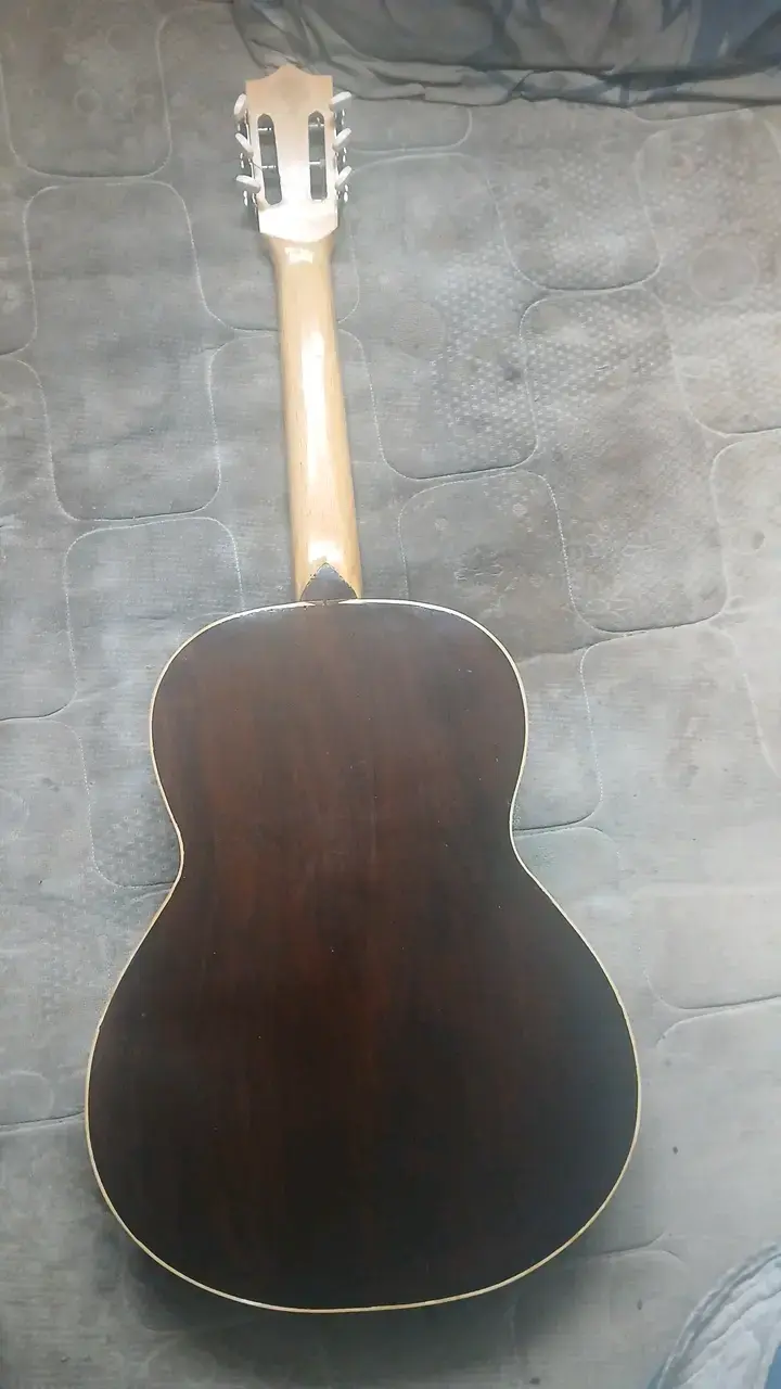 Guitarra acústica clásica de madera - 2