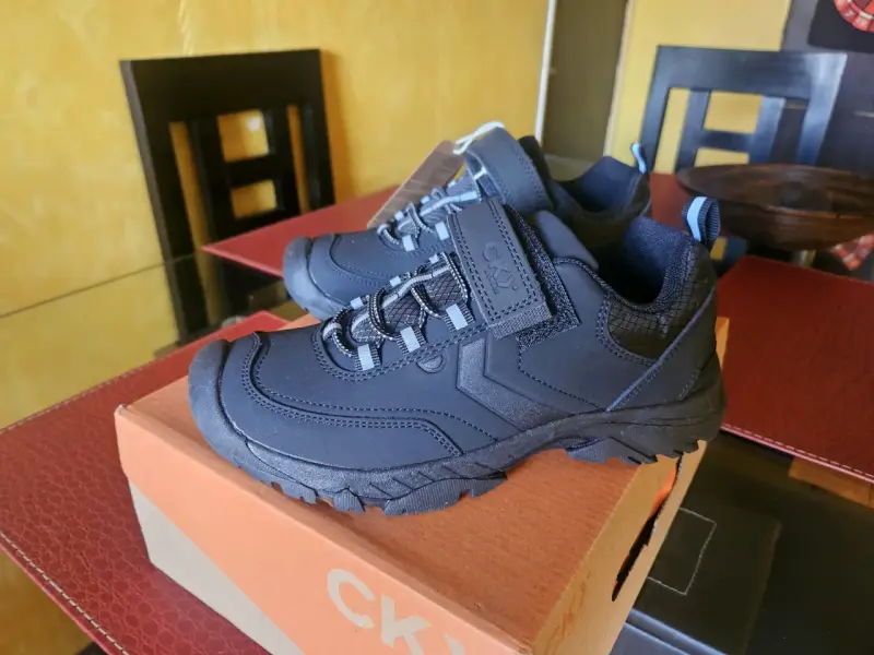 Zapatillas deportivas negras CKY para niña - 1