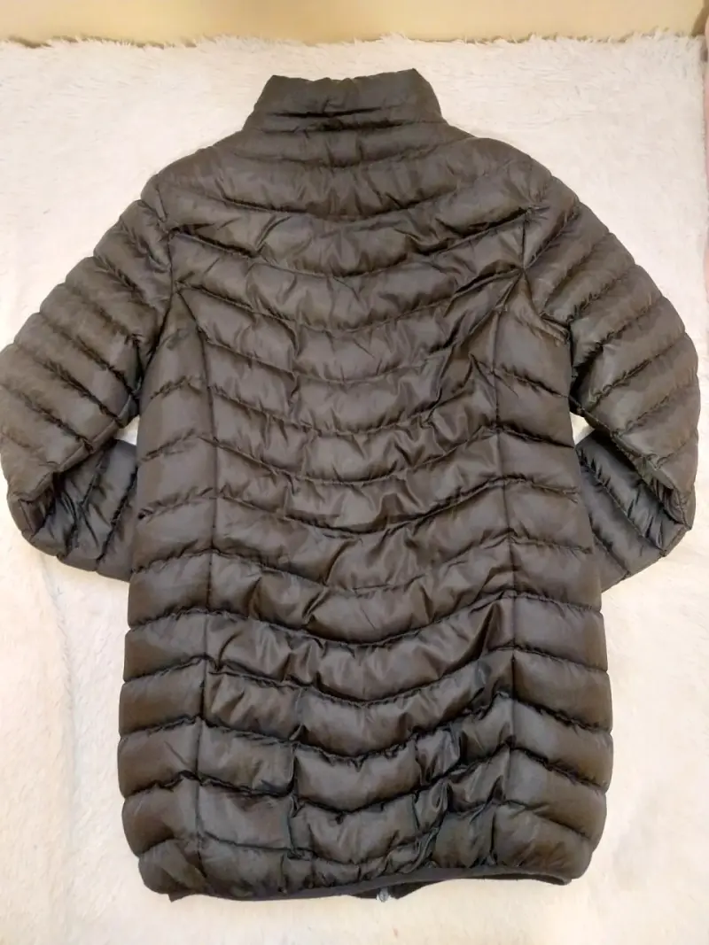Chaqueta acolchada negra para mujer - 2
