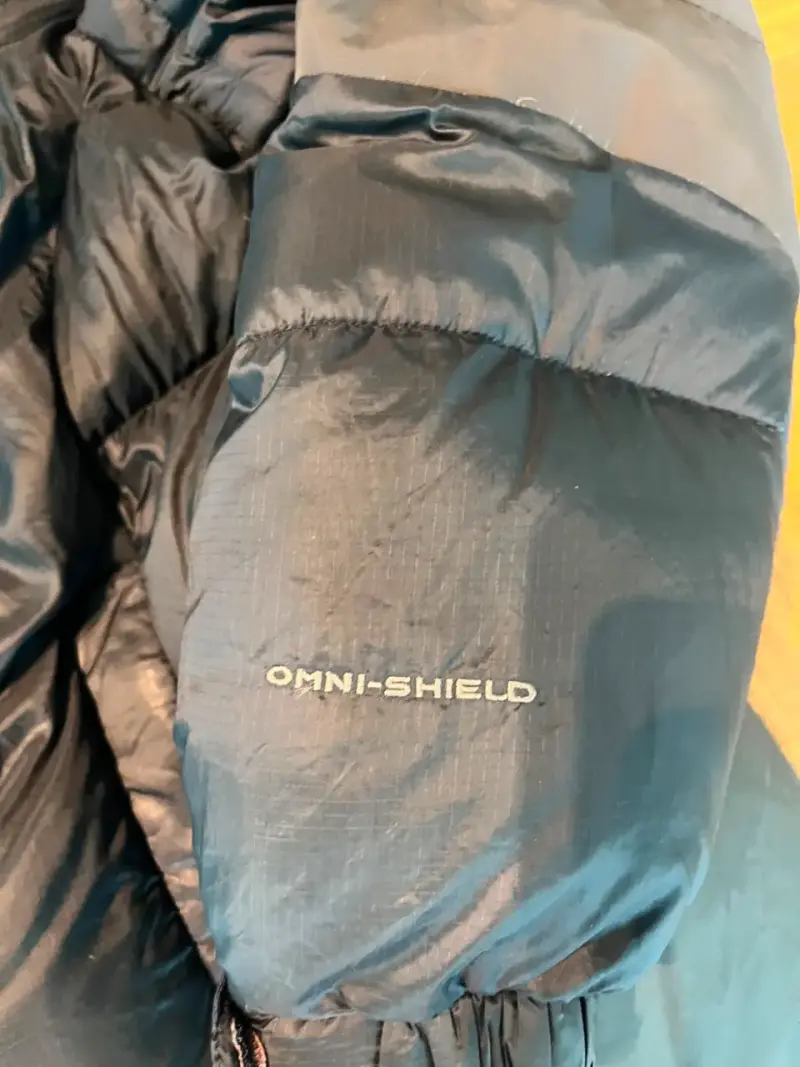 Chaqueta Columbia azul con tecnología Omni-Shield - 2