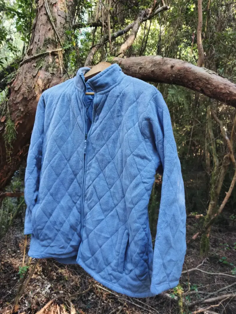 Chaqueta polar azul acolchada - 1