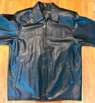 Chaqueta de cuero negra para hombre - miniatura 3