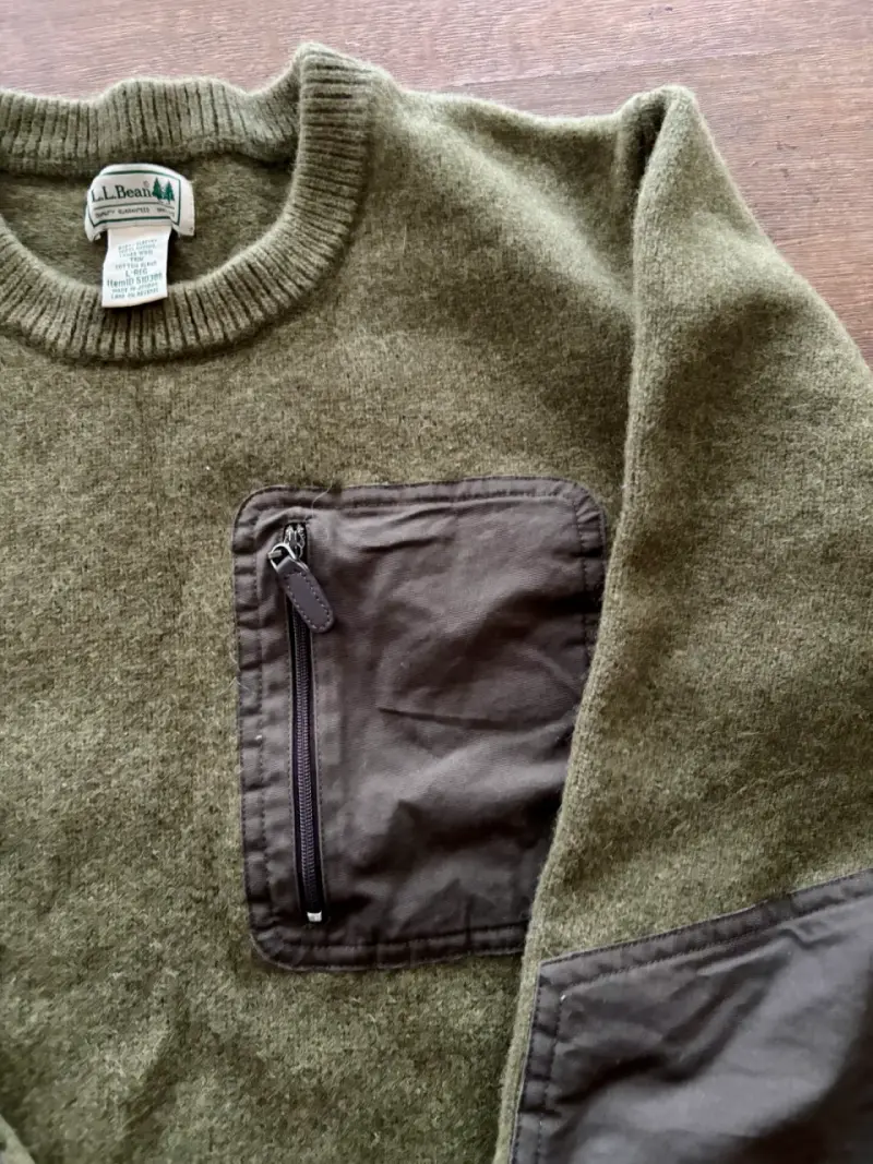Suéter verde oliva L.L. Bean con bolsillo y parches - 3