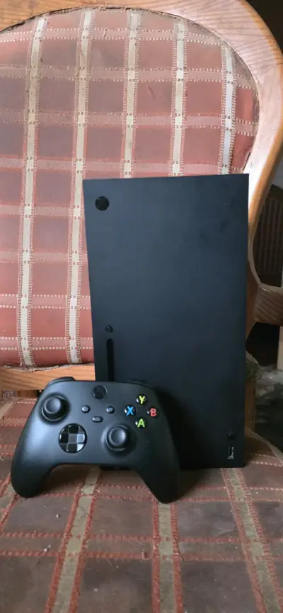XBOX SERIE X 1TB - miniatura 1