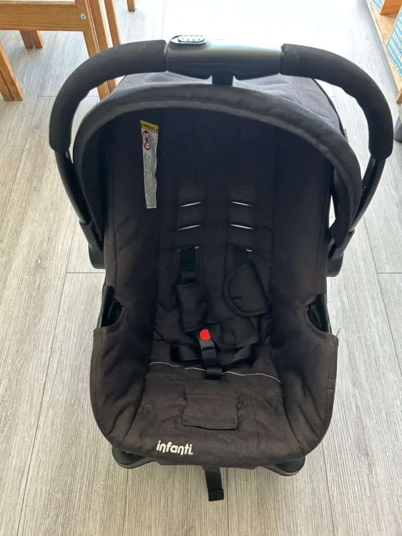 Silla de Auto para Bebé Infanti Negra - 2