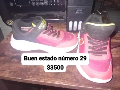 Zapatillas Skechers rojas para niños talla 29 - miniatura 1