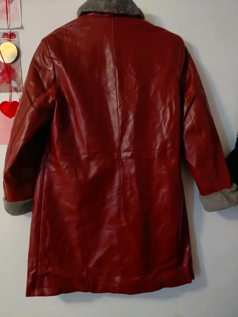 Abrigo de cuero rojo con cuello de piel sintética - 3