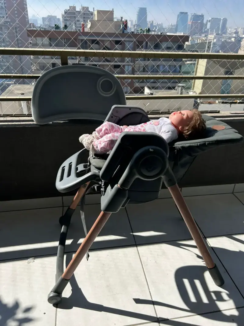 Silla de comer para bebé ajustable y plegable - 1