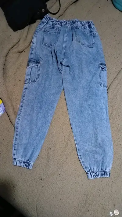 Ropa, chaquetas y pantalones - miniatura 4