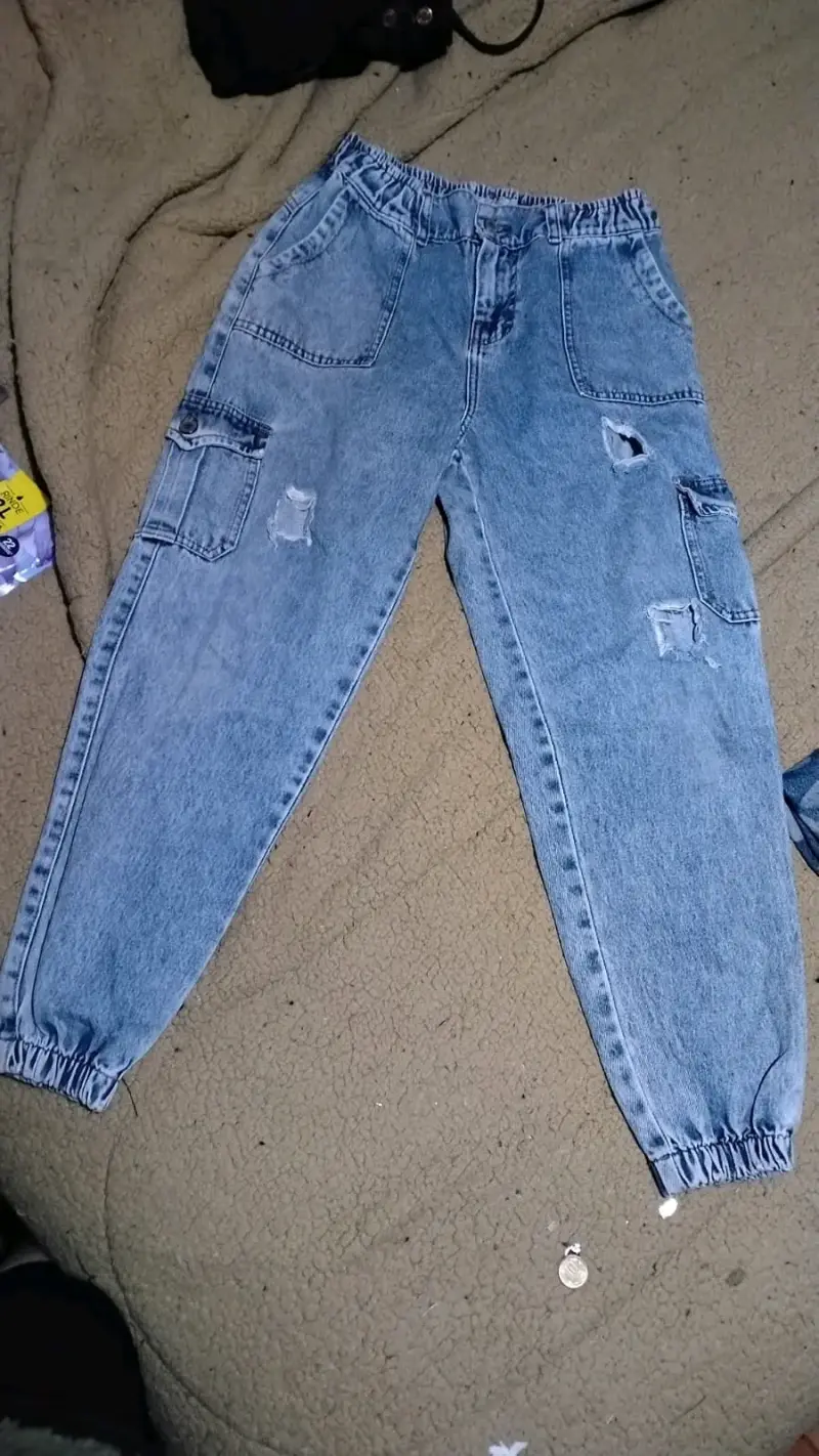 Ropa, chaquetas y pantalones - 6