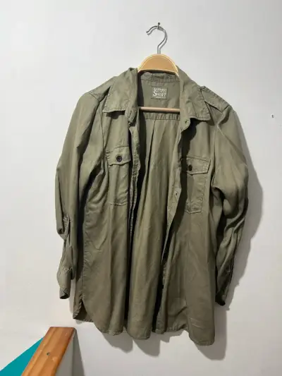 Blusa verde militar Basement - miniatura 1