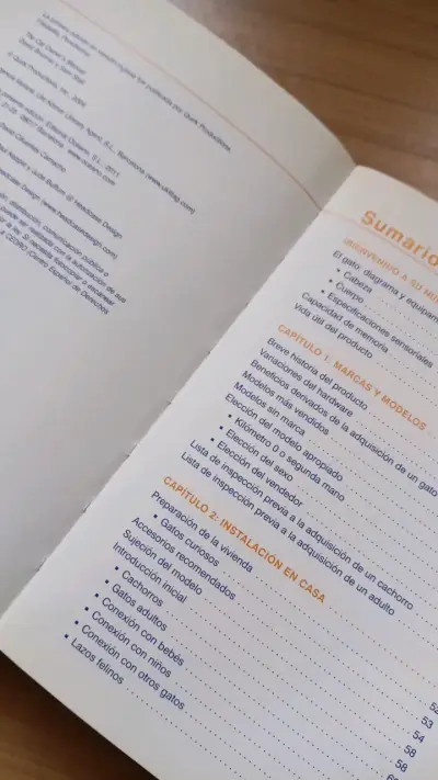 Libro 'Gatos: Manual de Usuario' - miniatura 3