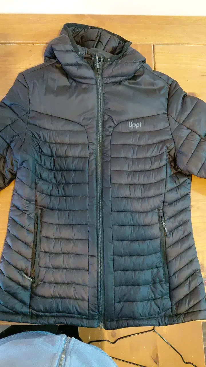 Chaqueta acolchada negra para mujer Uppi - 1