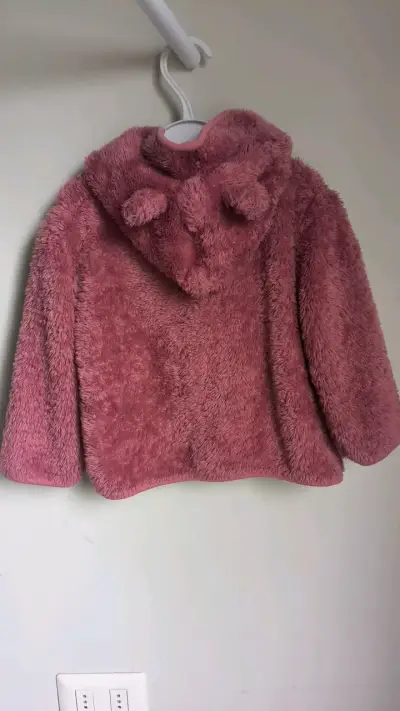 Chaqueta de peluche rosada para niña - miniatura 2