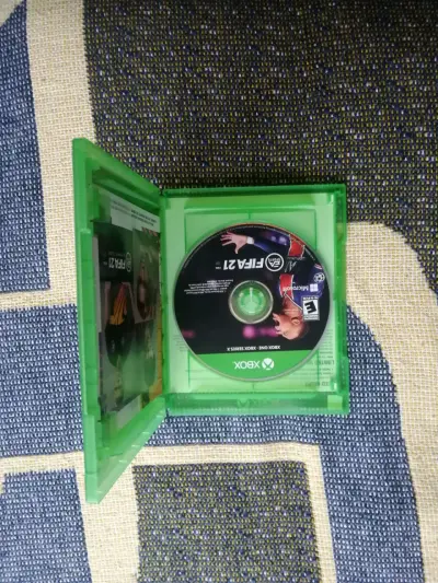 Juego FIFA 21 para Xbox One y Series X - miniatura 3