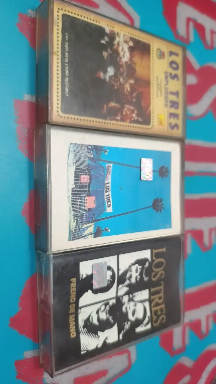 Cassettes de música de Los Tres en Vivo