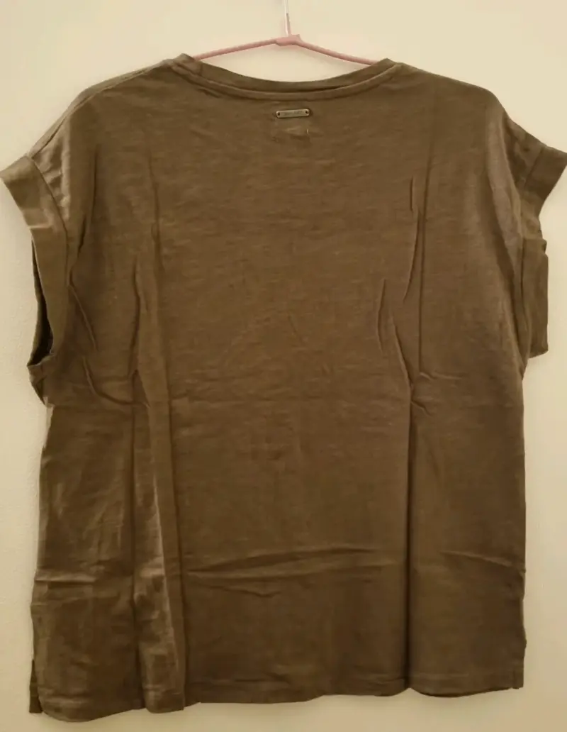 Polera verde con diseño de hojas Greenfield - 2