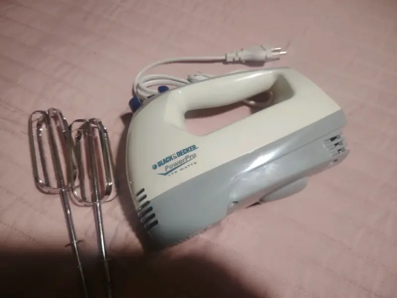 Batidora de Mano Black & Decker PowerPro 175W - 1