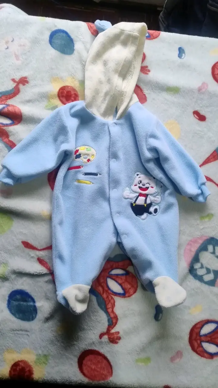 Conjunto de enteritos para bebé en polar suave - 1