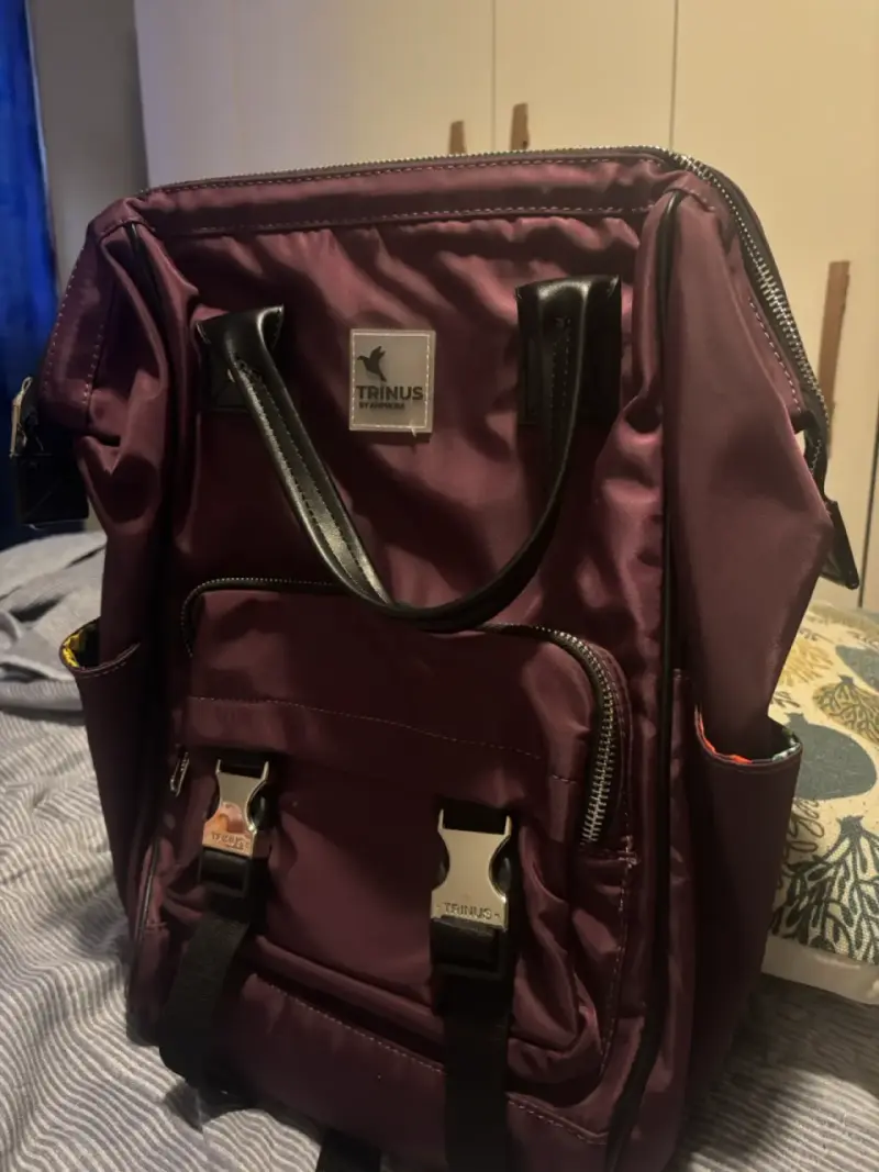 Bolsos y mochilas todas nuevas - 3