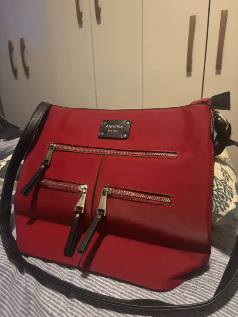 Bolsos y mochilas todas nuevas - 4