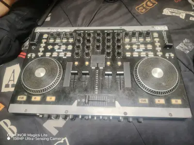 Controlador DJ American Audio VMS4 - miniatura 4