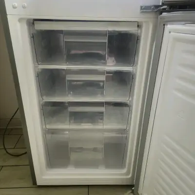 Refrigerador Mademsa de acero inoxidable - miniatura 3