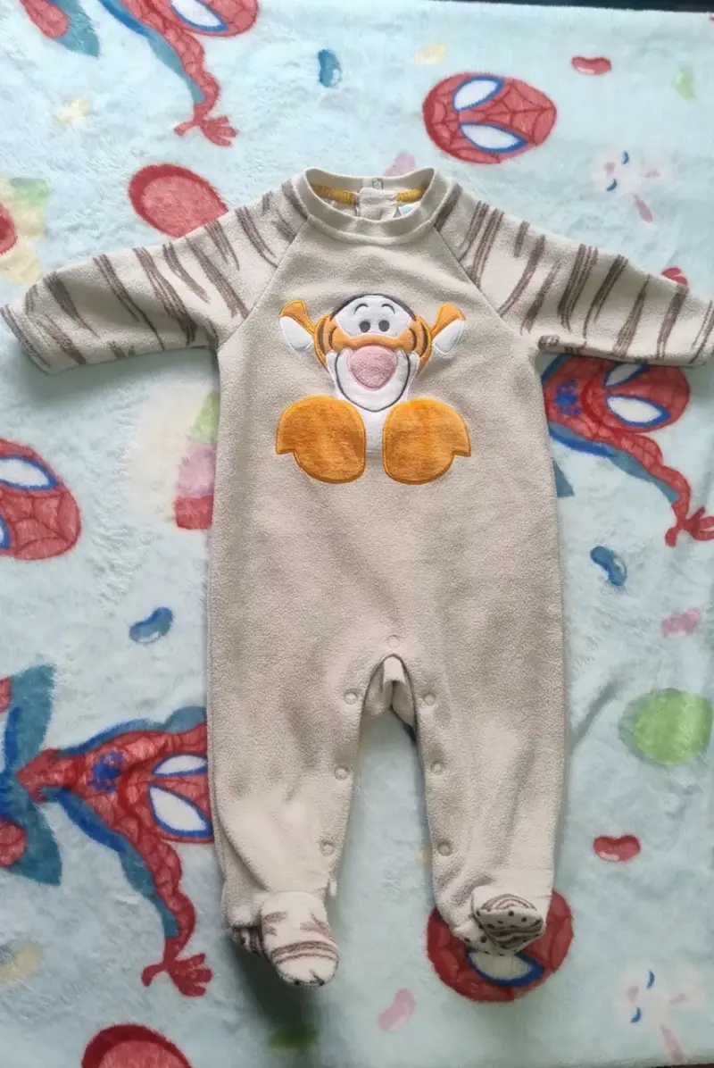 Enterito de bebé con diseño de oso - 2