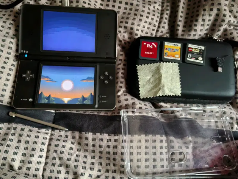 Consola Nintendo DSi LL Bronze Importada Japon - 1