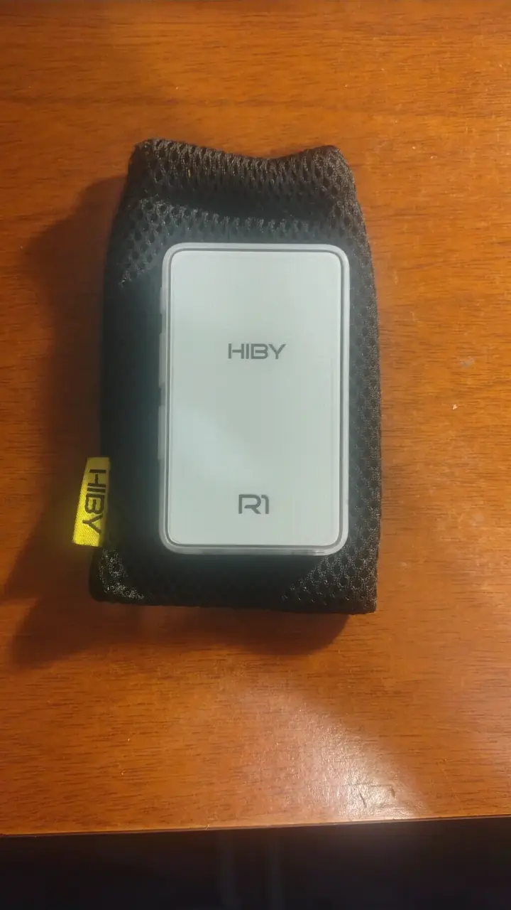 Reproductor de Música HiBy R1 + Micro SD 128 gb - 1