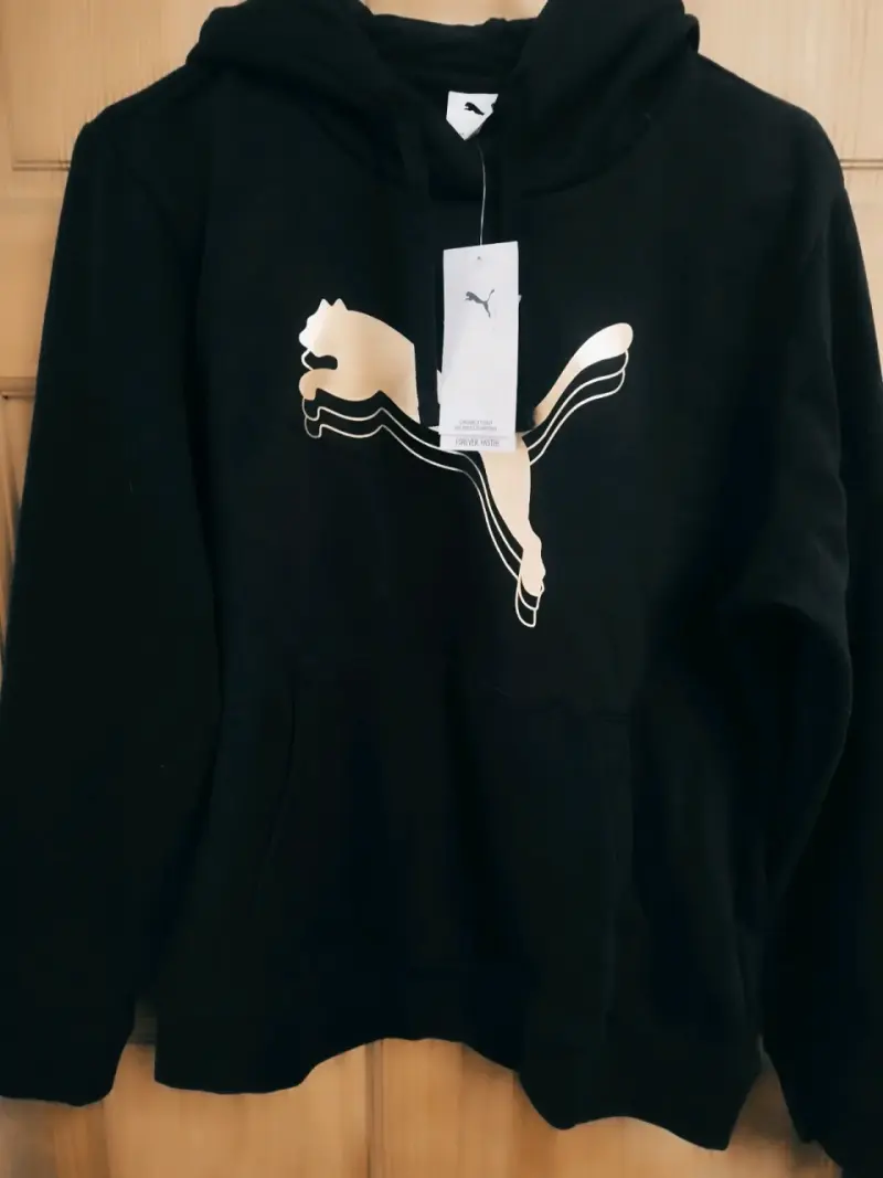 Polerón con capucha negro Puma logo dorado - 3