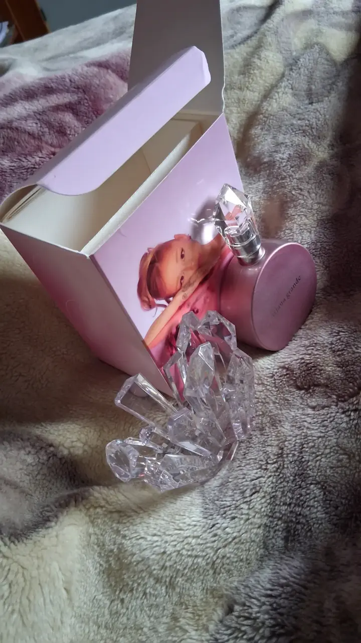 Perfume Ariana Grande R.E.M. Cherry Eclipse 100 ml - 3